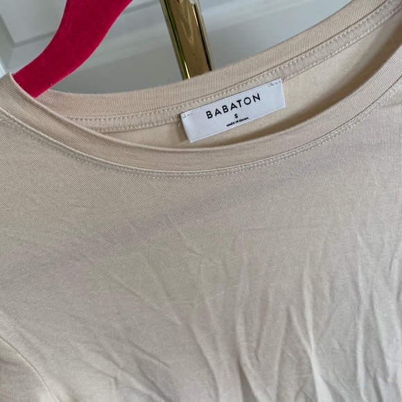 Beige Babaton Tshirt - Picture 1 of 3